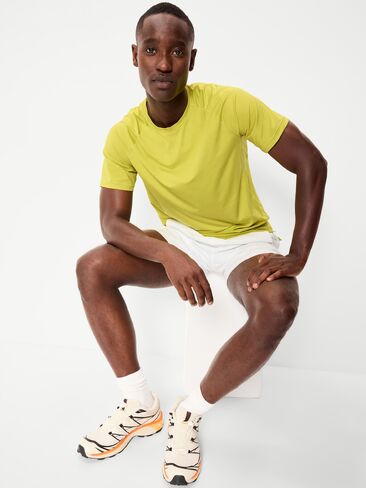 Old Navy Slim Fit Performance Vent T-Shirt - YELLOW LICHEN in Saudi Arabia