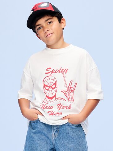 تي شيرت برسومات كبيرة الحجم للأولاد من Old Navy x Marvel Spider-Man - زنابق بيضاء in Saudi Arabia