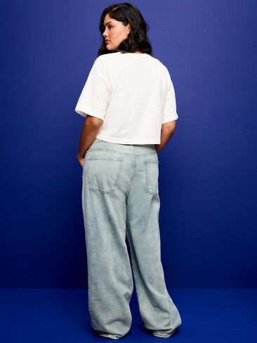 بنطال جينز Old Navy واسع الساق ومتوسط ​​الارتفاع - جايد in Saudi Arabia