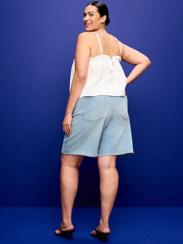 Old Navy High-Waisted Wow Jean Shorts -- 9-inch inseam - Nova in Saudi Arabia