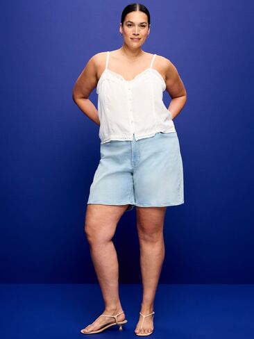 Old Navy High-Waisted Wow Jean Shorts -- 7-inch inseam - Nova in Saudi Arabia