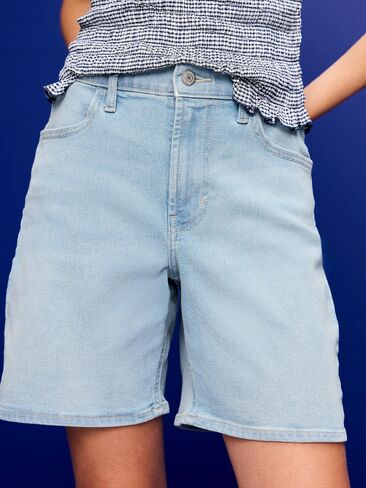 Old Navy High-Waisted Wow Jean Shorts -- 7-inch inseam - Nova in Saudi Arabia