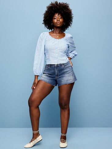 Old Navy - شورت جينز OG متعرج عالي الخصر - درزة داخلية 4 بوصة - أزرق جدًا in Saudi Arabia