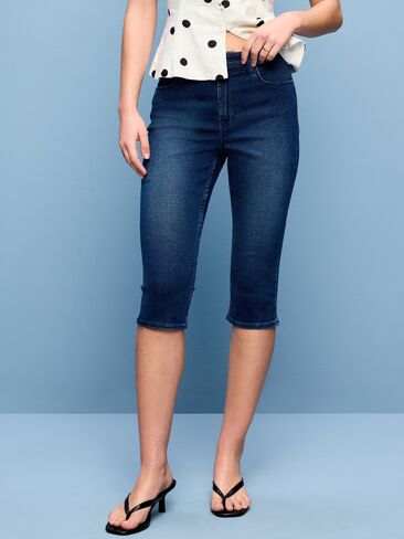 Old Navy High-Waisted Wow Capri Jeans - Dark Wash in Saudi Arabia