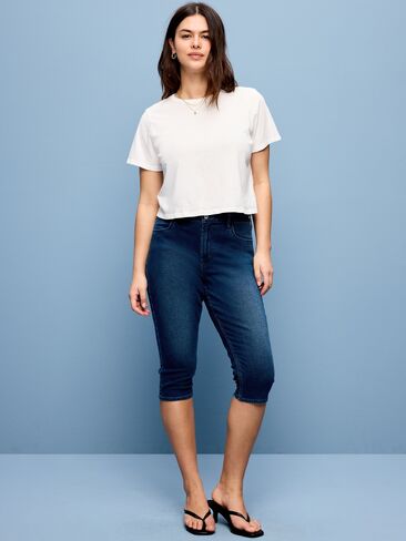 Old Navy High-Waisted Wow Capri Jeans - Dark Wash in Saudi Arabia