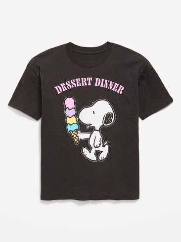 تي شيرت برسومات كبيرة الحجم للبنات من Old Navy Peanuts™ Snoopy - سنوبي in Saudi Arabia