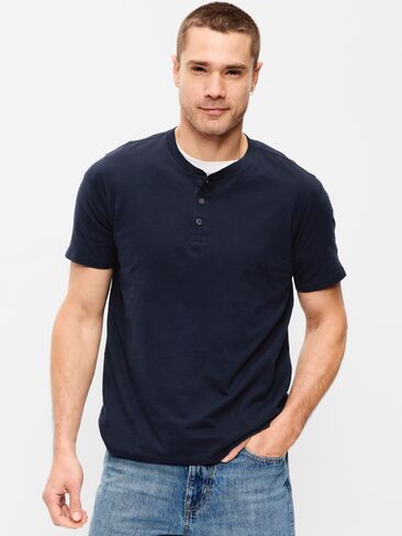 تي شيرت Old Navy Henley - باللون البحري in Saudi Arabia
