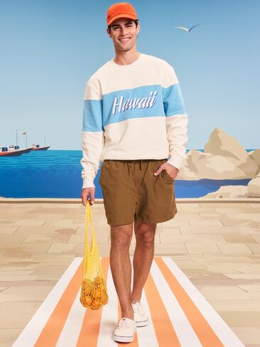 شورت Old Navy Solid Jogger -- درزة داخلية 5 بوصة - كاكي داكن in Saudi Arabia
