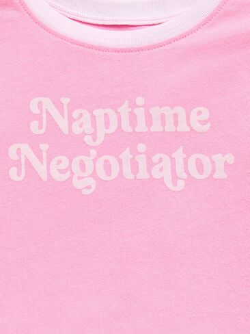 تي شيرت برسومات بأكمام قصيرة من Old Navy للفتيات الصغيرات - HYDRANGEA PINK in Kuwait