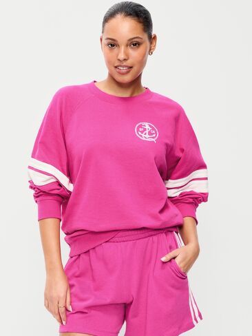 سويت شيرت برسومات راجلان برقبة دائرية من Old Navy - Dragonfruit in Kuwait