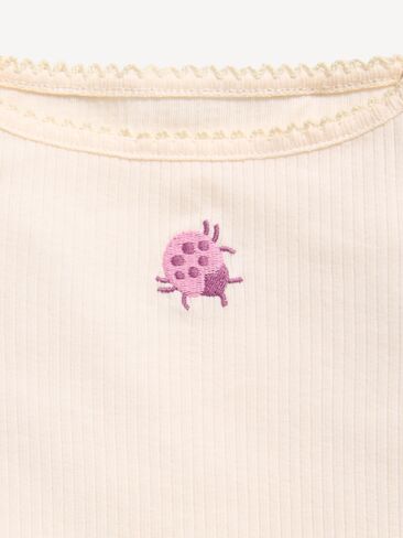 قميص كامي مضلع ومكشكش للفتيات الصغيرات من Old Navy - Creme De La Creme in Kuwait