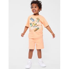 طقم تي شيرت وسروال قصير برسومات كبيرة الحجم من Old Navy للأولاد الصغار - غسيل مشمشي in Kuwait