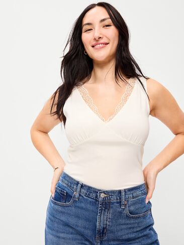 بلوزة Old Navy بدون أكمام برقبة على شكل V وأطراف دانتيل - ملح البحر in Kuwait