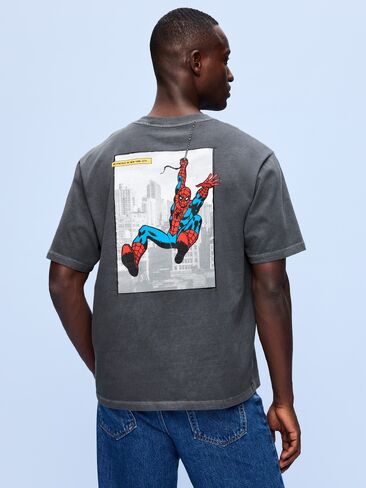 Old Navy Old Navy x Marvel Spider-Man Boxy Heavyweight Graphic T-Shirt for Men - Black Panthers in Saudi Arabia