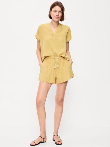 Old Navy High-Waisted Crinkle Gauze Shorts - SANDSTORM in Saudi Arabia