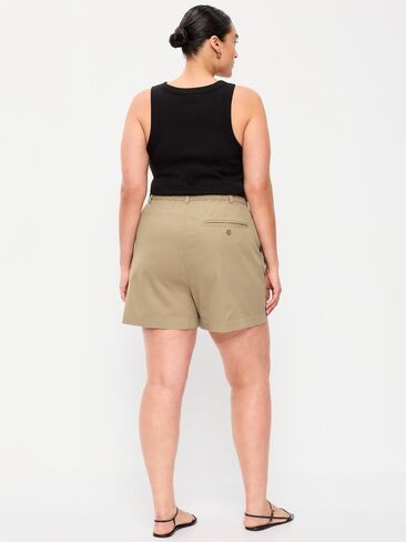 شورت OGC Chino عالي الخصر من Old Navy - درزة داخلية 4 بوصة - لوز محمص in Saudi Arabia