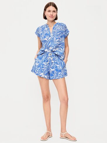 Old Navy High-Waisted Crinkle Gauze Shorts - Blue Floral in Saudi Arabia