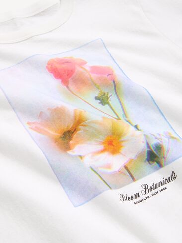 Old Navy EveryWear Crew-Neck Graphic T-Shirt - Calla Lilies in Kuwait
