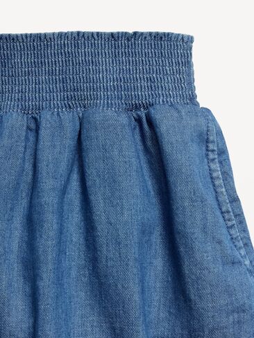Old Navy Smocked-Waist Chambray Shorts for Girls - Chambray Blue in Saudi Arabia