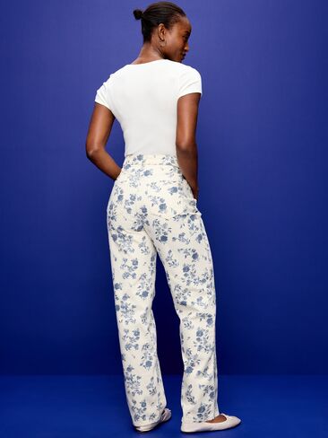 Old Navy Curvy High-Waisted OG Loose Jeans - Blue Floral in Saudi Arabia