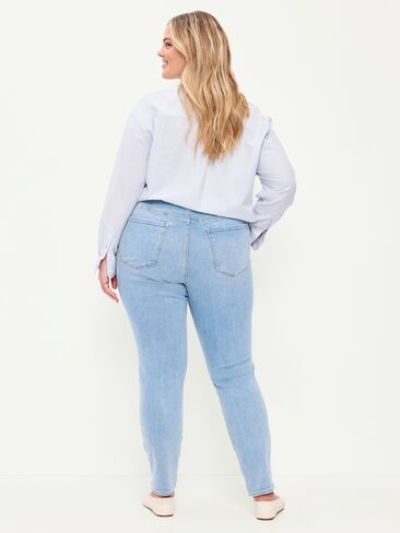 Old Navy High-Waisted Slim Jeans - Rachel in Saudi Arabia