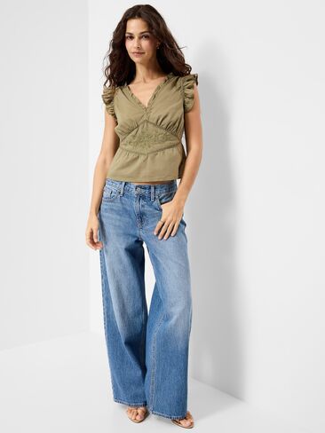 بلوزة مطرزة بأكمام رفرفة من Old Navy - أرضية عارية in Kuwait