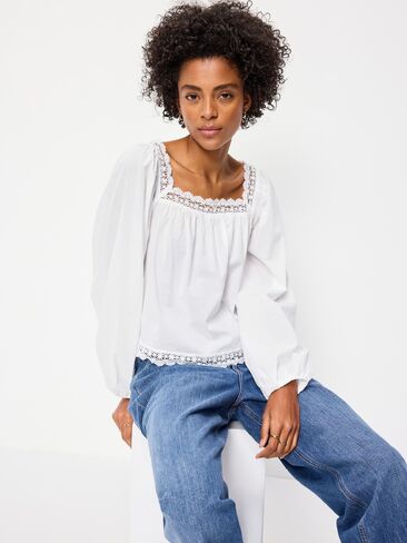 بلوزة Old Navy بأكمام طويلة وحواف من الدانتيل - زنابق بيضاء in Saudi Arabia