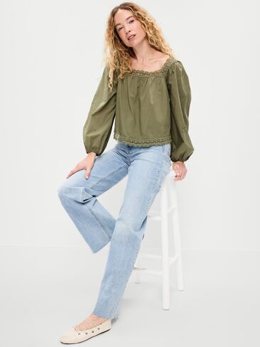 قميص Old Navy بأكمام طويلة مزين بالدانتيل - أرض عارية in Saudi Arabia