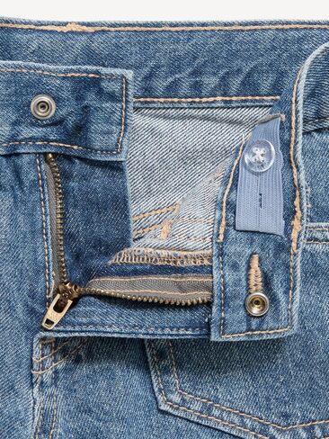 Old Navy Low-Rise Utility Jean Shorts for Girls - Light Wash in Saudi Arabia