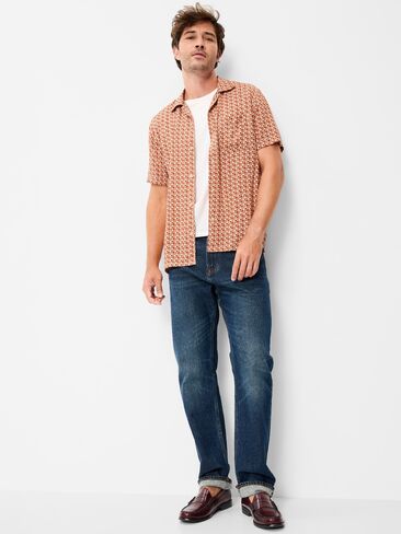 قميص تخييم بأكمام قصيرة من Old Navy - شكل هندسي أحمر in Saudi Arabia