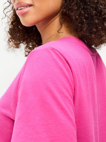 فستان تي شيرت قصير بياقة دائرية من Old Navy - DRAGONFRUIT in Kuwait