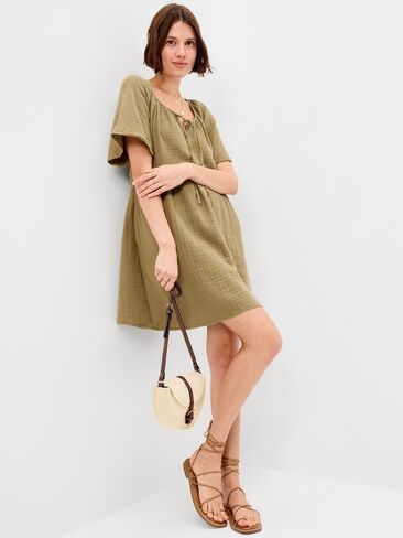 فستان قصير متأرجح بأكمام واسعة من قماش الشاش المجعد من Old Navy - KOMBU in Saudi Arabia