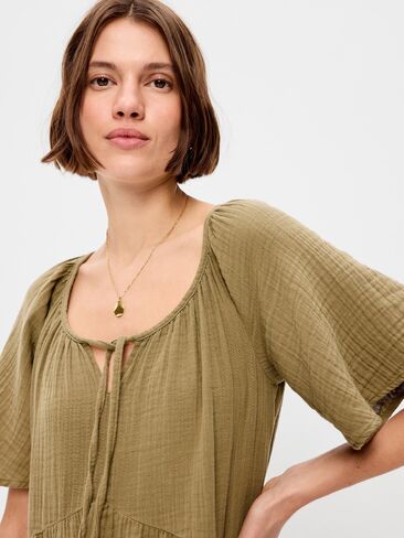 فستان قصير متأرجح بأكمام واسعة من قماش الشاش المجعد من Old Navy - KOMBU in Saudi Arabia