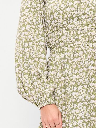 فستان قصير بأكمام طويلة ورقبة مربعة من Old Navy - زهور خضراء in Saudi Arabia
