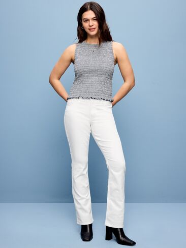 بنطال جينز Old Navy متوسط ​​الارتفاع Wow-Cut - كالا ليلي أبيض in Kuwait