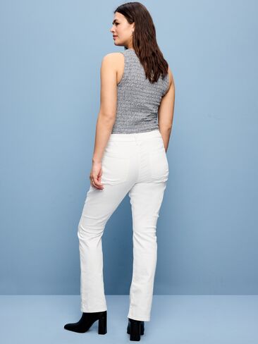 بنطال جينز Old Navy متوسط ​​الارتفاع Wow-Cut - كالا ليلي أبيض in Kuwait