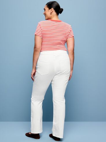 بنطال جينز Old Navy متوسط ​​الارتفاع Wow-Cut - كالا ليلي أبيض in Kuwait