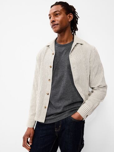 Old Navy Heavyweight Pocket T-Shirt - Charcoal in Saudi Arabia