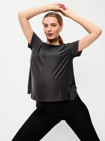 تي شيرت Old Navy للحوامل CloudMotion - بلاك جاك in Saudi Arabia
