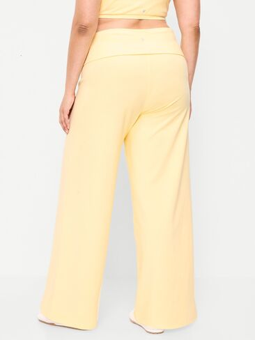 Old Navy High-Waisted PowerChill Fold-Over Wide-Leg Pants - Golden Straw in Saudi Arabia