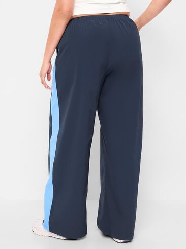بنطال TrekTech خفيف الوزن عالي الخصر من Old Navy - باللون البحري in Kuwait