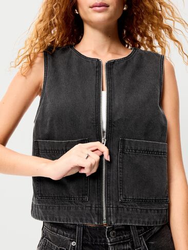 Old Navy Zip-Front Utility Vest - Coal in Saudi Arabia