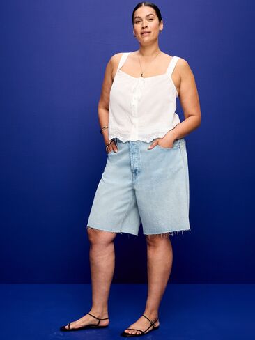 شورت جينز فضفاض متوسط ​​الارتفاع من Old Navy -- درزة داخلية 9 بوصة - خياطة ملونة in Kuwait