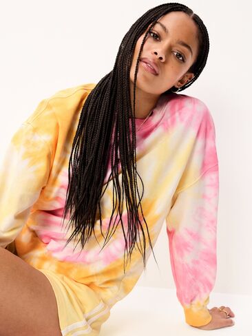 Old Navy Oversized Crew-Neck Sweatshirt - ELECTRIC PEONY in Saudi Arabia
