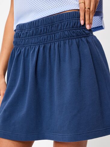 تنورة قصيرة بخصر قصير من SoSoft Terry من Old Navy - أزرق باسيفيك in Kuwait