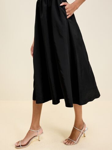 Old Navy The Occasion by Old Navy Fit & Flare Sleeveless Taffeta Midi Dress - Black Jack in Saudi Arabia
