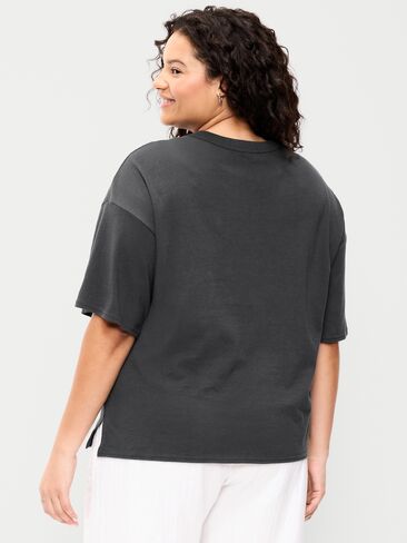 Old Navy Short-Sleeve Loose Crew-Neck T-Shirt - Panther in Saudi Arabia