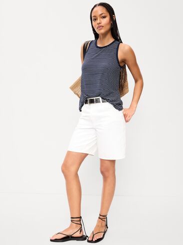 بلوزة بدون أكمام ذات رقبة عالية من Old Navy Luxe - شريط أبيض صغير in Saudi Arabia