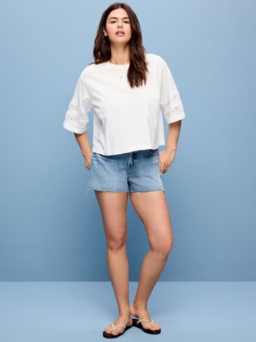 Old Navy شورت قصير من الدنيم عالي الخصر - Layne in Saudi Arabia