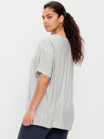 Old Navy CloudMotion Short-Sleeve Tunic - Cloud Cover in Saudi Arabia